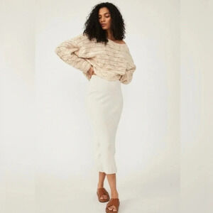 Free People Beach To Night Midi chunky sweater Skirt in cream. Size M